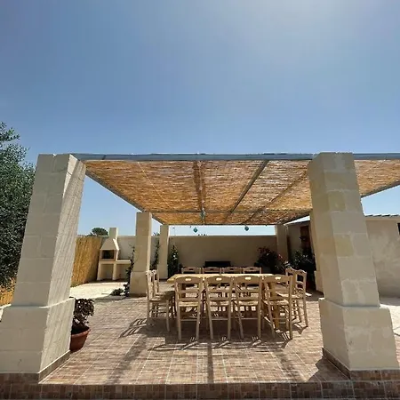 Bed & Breakfast Le Carrube Sava