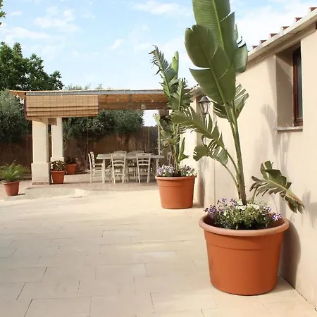 Bed & Breakfast Le Carrube Sava