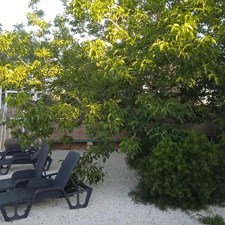 Le Carrube Bed & Breakfast Sava