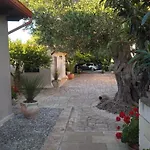 Bed & Breakfast Le Carrube 3*