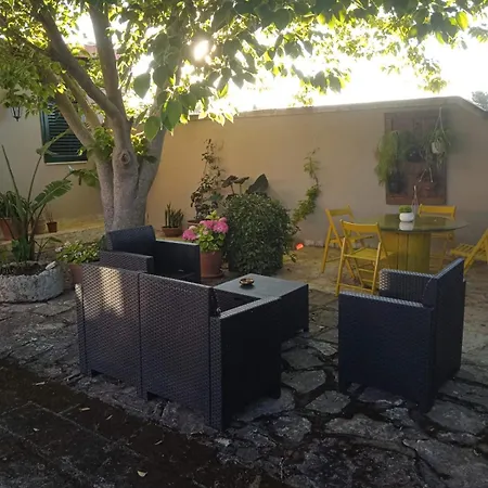 Le Carrube 3* Sava