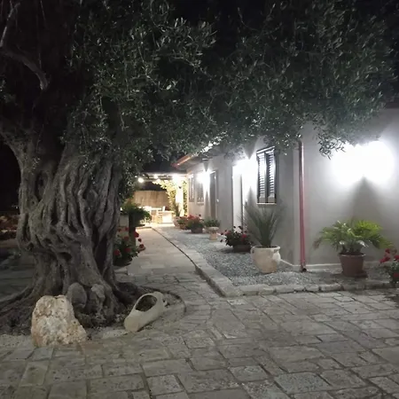 Frühstückspension Le Carrube Sava