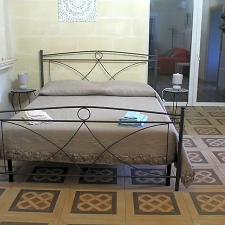 Le Carrube Bed and breakfast Sava